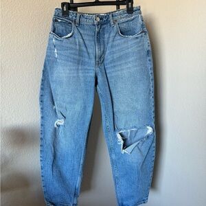 Abercrombie and Fitch 
Size 6s 
Curve Love